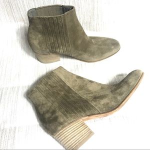 Vince haider Suede botties